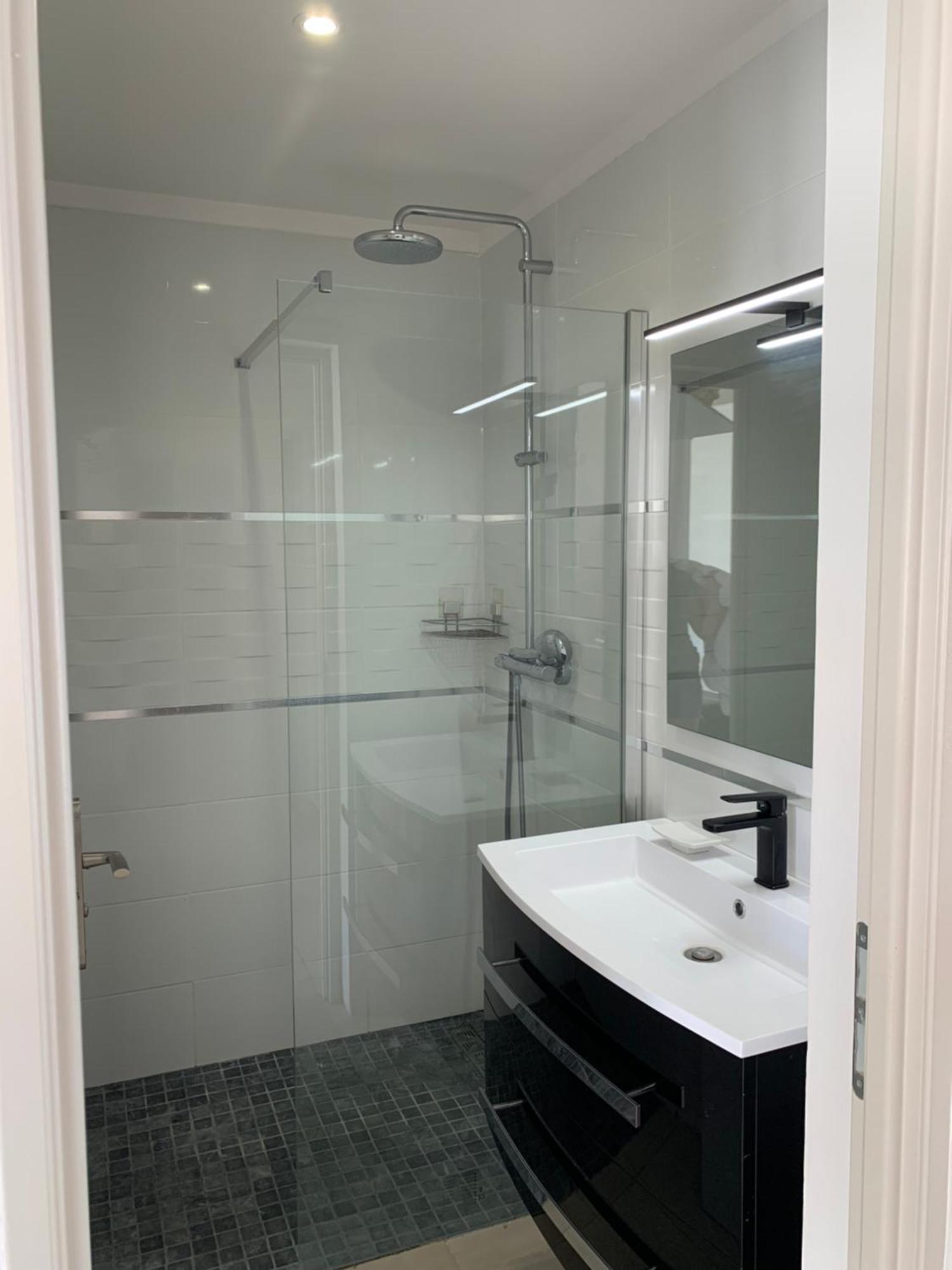Luxueuse Villa Avec Piscine Region Paca Et Maison Contemporaine 라센느쉬르메르 외부 사진